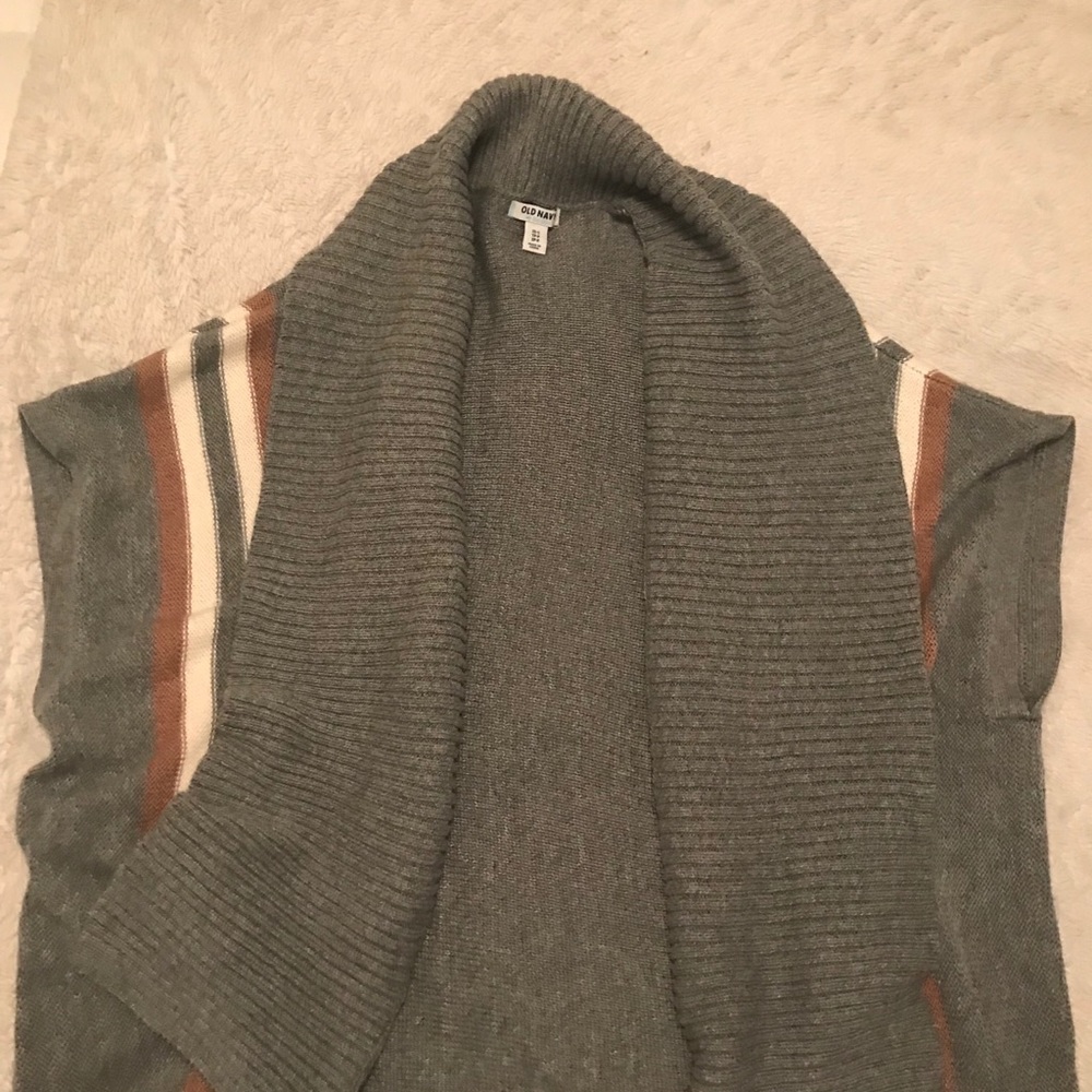 Old Navy 💙 grey cardigan 🌺